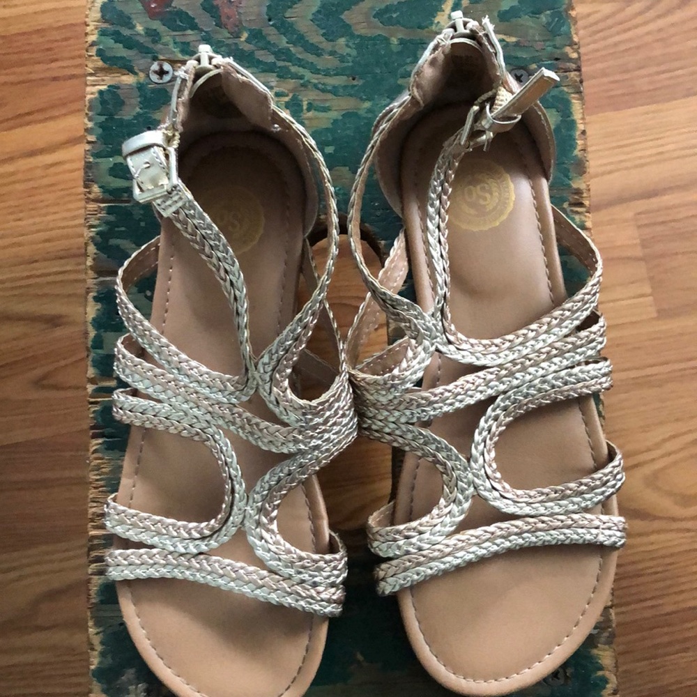 Rose Gold Gladiator Sandal girls size 5